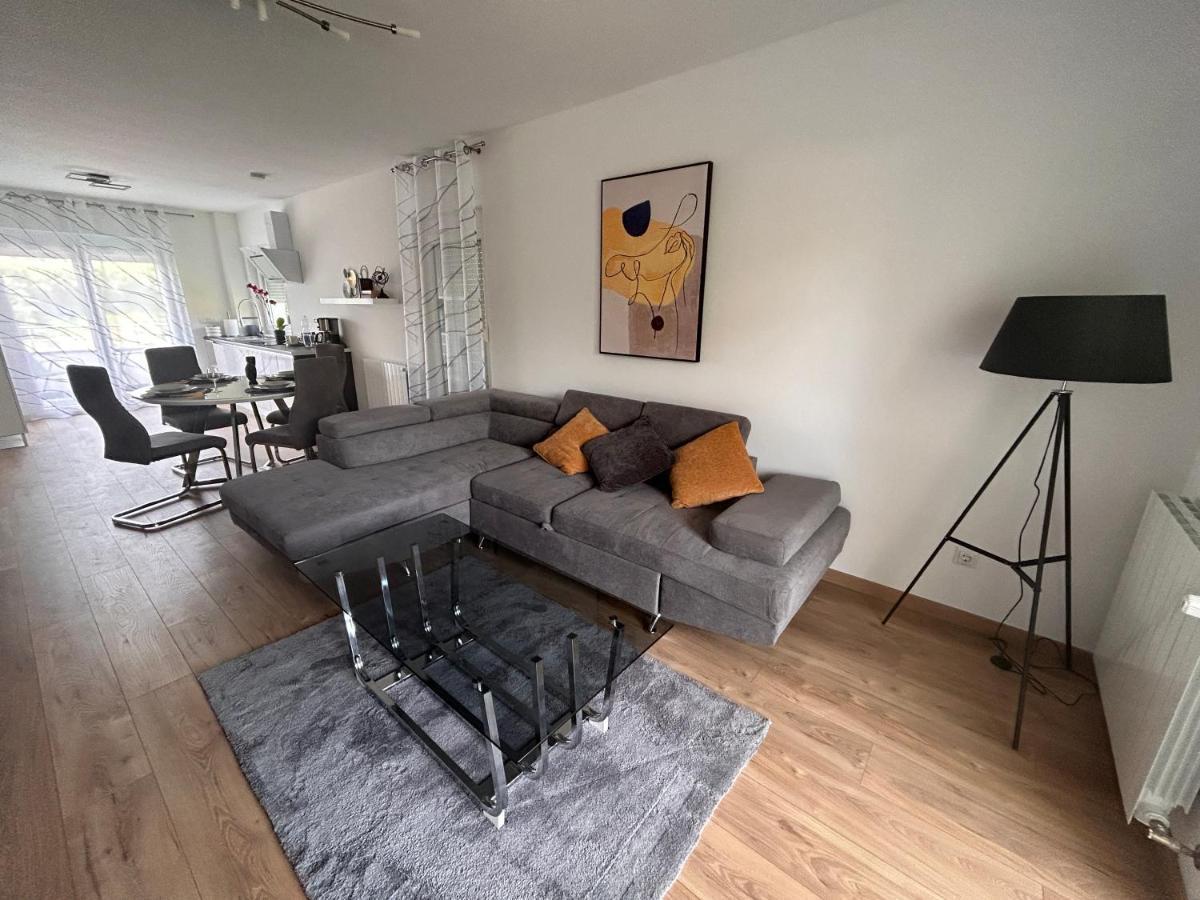 Apartmani Ana&Vesna カルロヴァッツ エクステリア 写真
